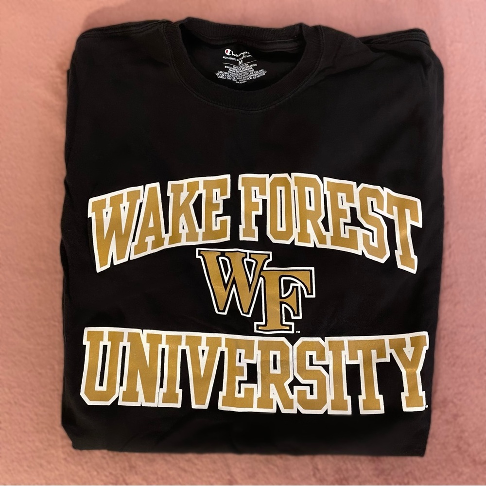 Champion Wake Forest University T-Shirt (perfect for tailgates) | sz: med